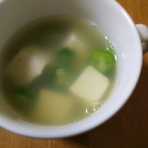 豆腐とオクラのスープ